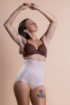 nude